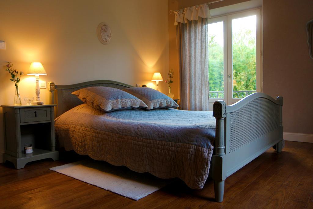 Chambres D'Hotes Du Presbytere La Bastide-l'Eveque Экстерьер фото