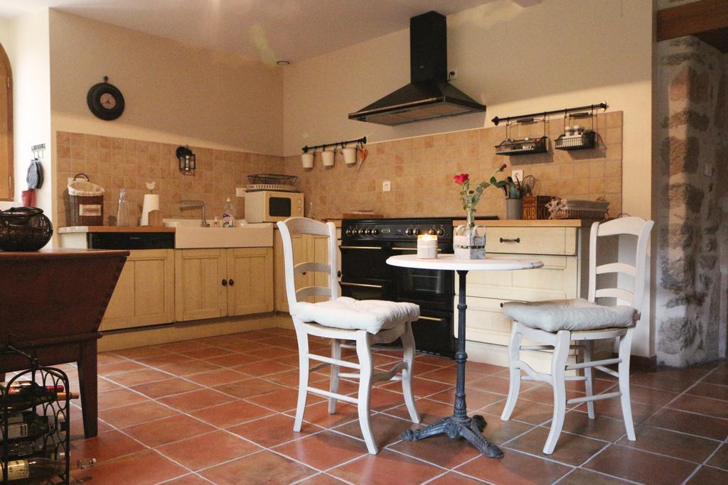 Chambres D'Hotes Du Presbytere La Bastide-l'Eveque Экстерьер фото