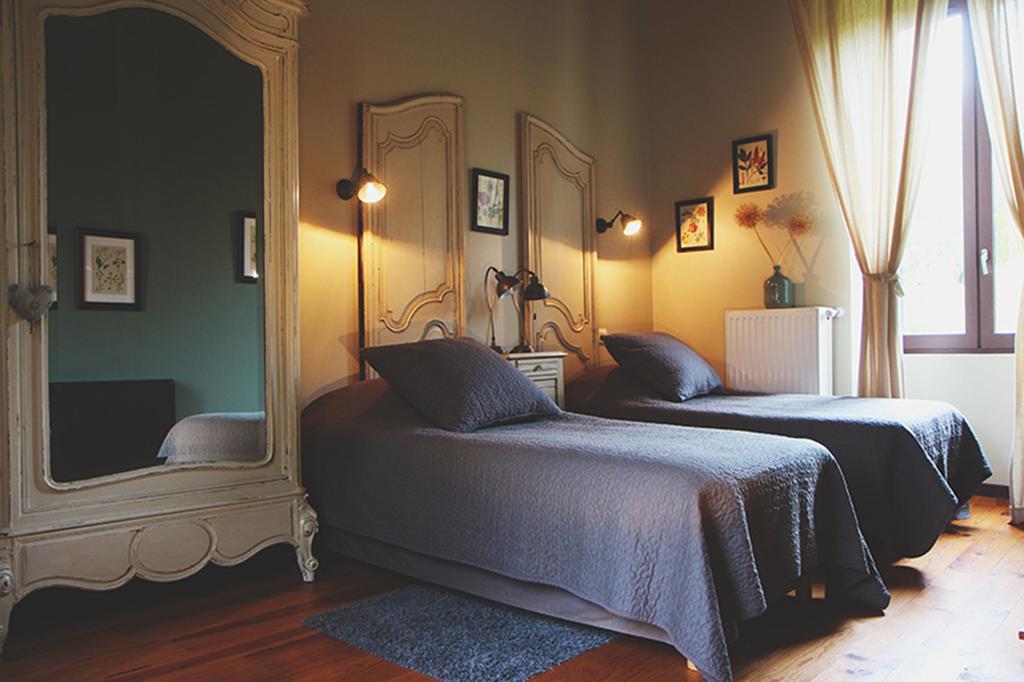 Chambres D'Hotes Du Presbytere La Bastide-l'Eveque Экстерьер фото